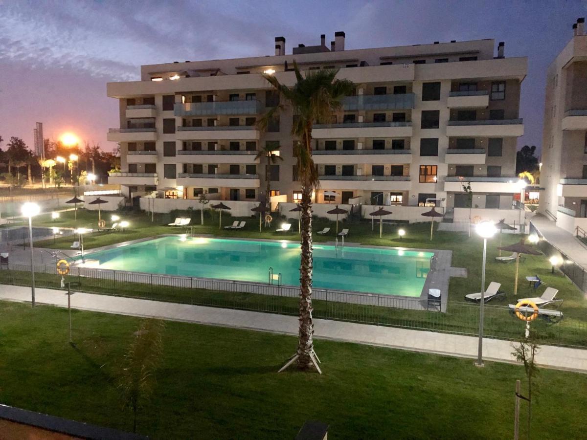 Playa Los Álamos, descanso y ocio en Torremolinos Exterior foto